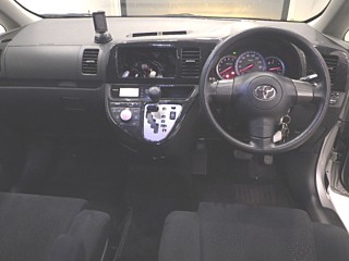 TOYOTA WISH 2008