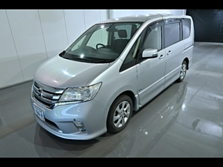 NISSAN SERENA 2013