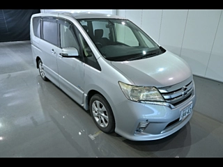 NISSAN SERENA 2013