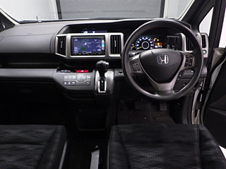 HONDA STEP WAGON 2014