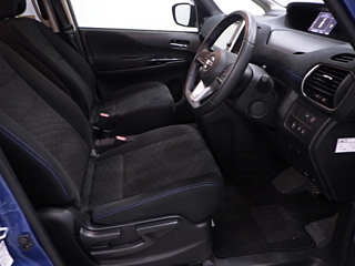 NISSAN SERENA 2018