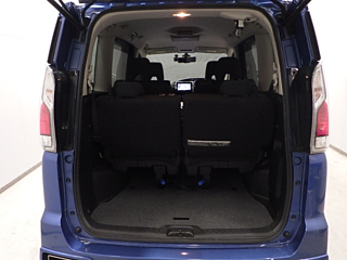 NISSAN SERENA 2018