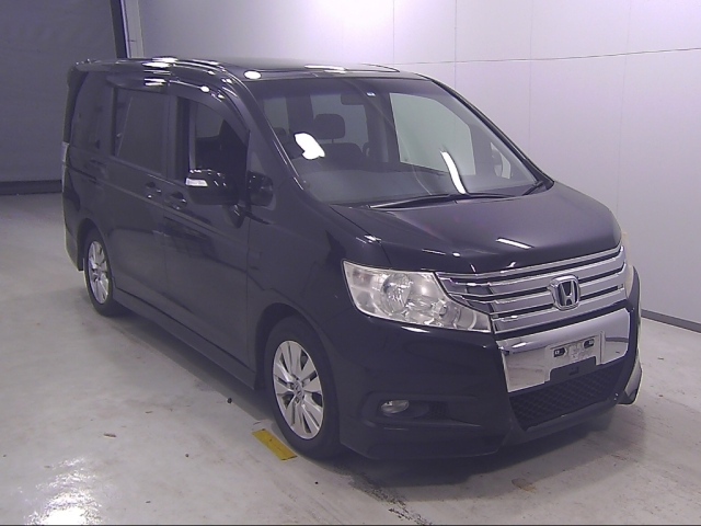 HONDA STEP WAGON 2010