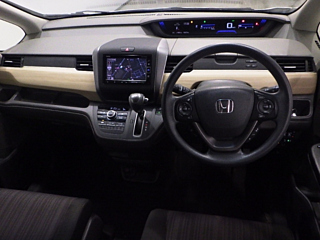 HONDA FREED 2018