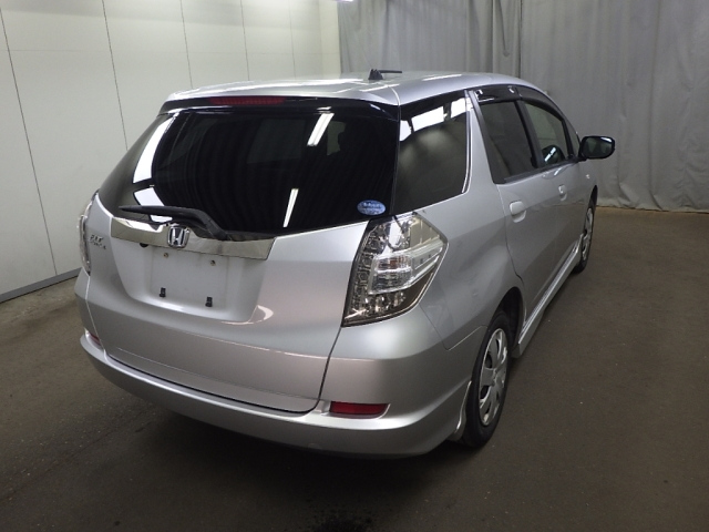 HONDA FIT SHUTTLE 2013