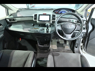 HONDA FREED 2013