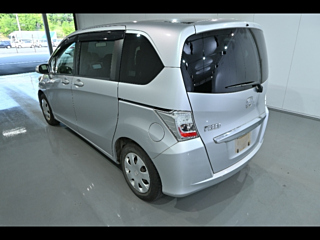HONDA FREED 2013