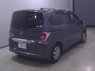 HONDA FREED 2015