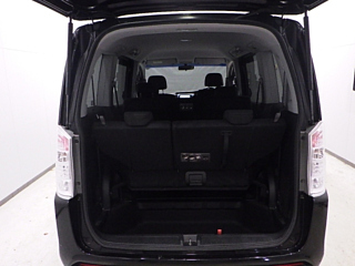 HONDA STEP WAGON 2011