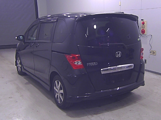 HONDA FREED 2010