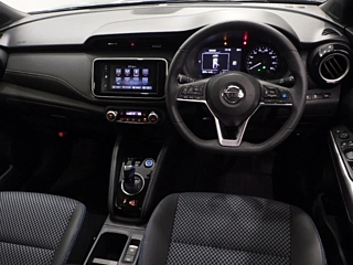 NISSAN KIX 2021