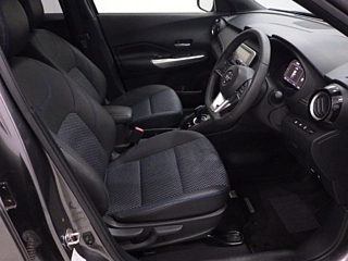 NISSAN KIX 2021