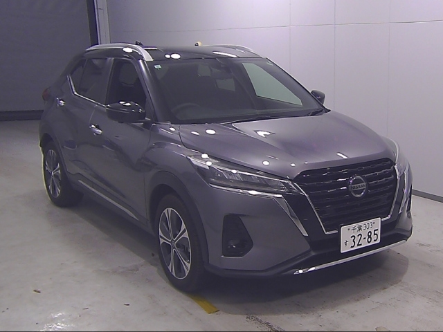 NISSAN KIX 2021