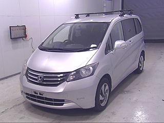 HONDA FREED 2010