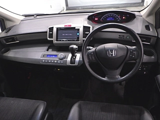 HONDA FREED 2016