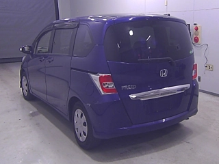 HONDA FREED 2016