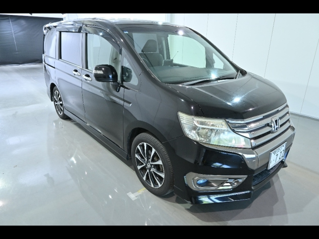 HONDA STEP WAGON 2012