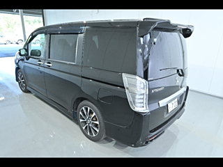 HONDA STEP WAGON 2012