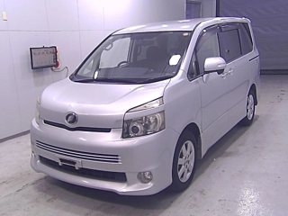 TOYOTA VOXY 2008