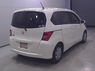 HONDA FREED 2011