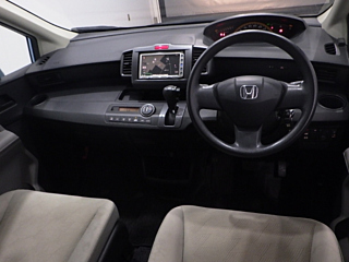 HONDA FREED 2008