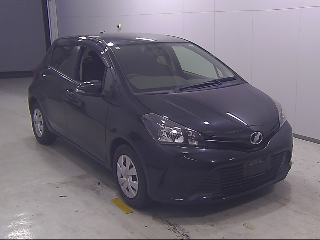 TOYOTA VITZ 2014