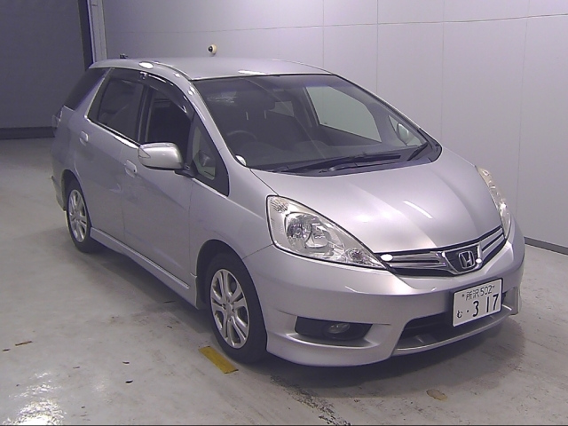 HONDA FIT SHUTTLE 2013