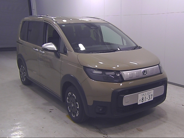 HONDA FREED 2025