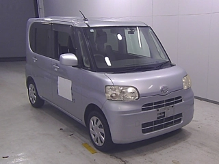 DAIHATSU TANTO 2013