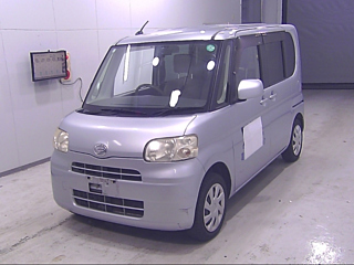 DAIHATSU TANTO 2013