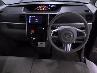 DAIHATSU TANTO 2015