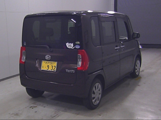 DAIHATSU TANTO 2015