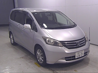 HONDA FREED 2010