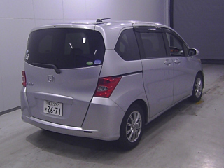 HONDA FREED 2010