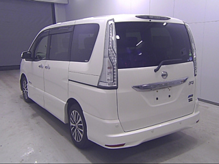 NISSAN SERENA 2015