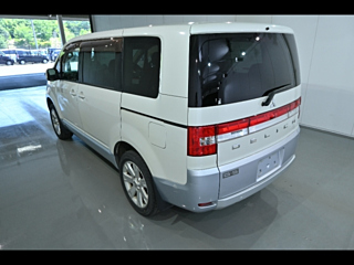 MITSUBISHI DELICA D5 2008