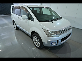 MITSUBISHI DELICA D5 2008