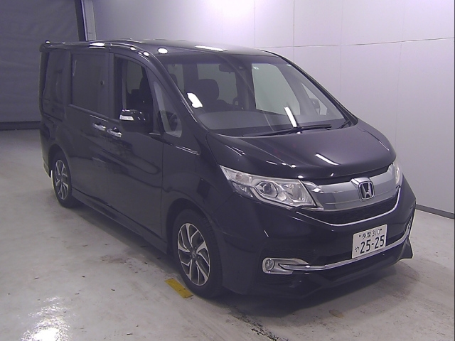 HONDA STEP WAGON 2017