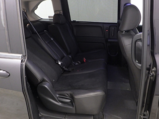 HONDA FREED 2011