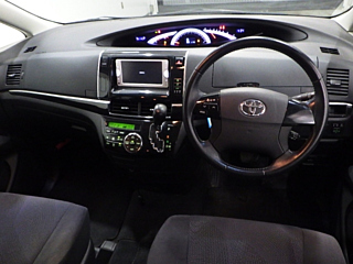 TOYOTA ESTIMA 2013