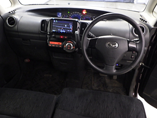 DAIHATSU TANTO 2013