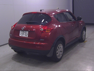 NISSAN JUKE 2012