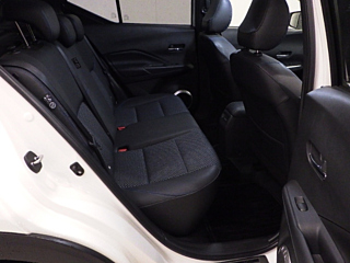 NISSAN KIX 2020