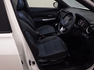 NISSAN KIX 2020