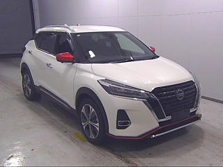 NISSAN KIX 2020