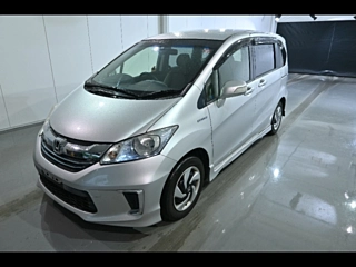 HONDA FREED 2016