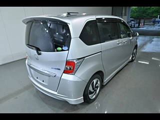 HONDA FREED 2016