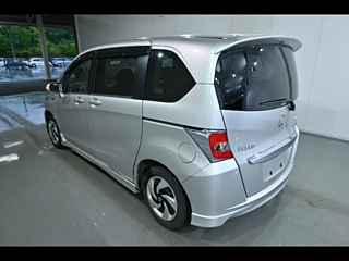 HONDA FREED 2016