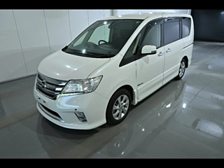NISSAN SERENA 2013