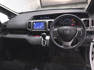 HONDA STEP WAGON 2012